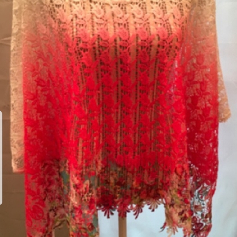 Atmosphere Poncho - Picture 2 of 4